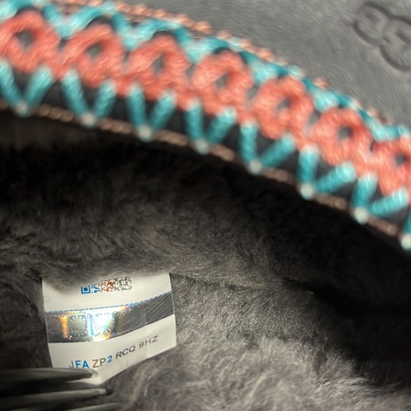 UGG TASMAN - Picture 5 of 6